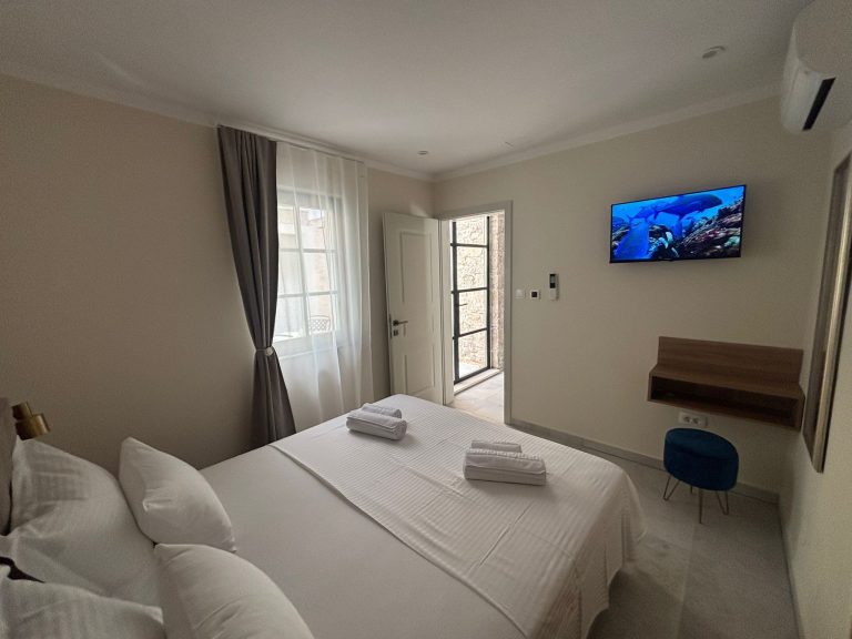 Room 4-2